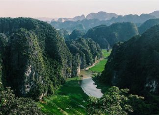 Những địa điểm nên đi dù chỉ một lần trong chuyến du lịch Ninh Bình Những địa điểm nên đi dù chỉ một lần trong chuyến du lịch Ninh Bình