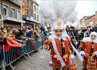 Hòa mình vào 4 lễ hội ấn tượng, độc đáo trong tour du lịch Bỉ Hòa mình vào 4 lễ hội ấn tượng, độc đáo trong tour du lịch Bỉ