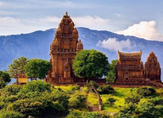 Tháp Po Klong Garai – địa điểm du lịch tâm linh của nền văn hóa Chăm Pa Tháp Po Klong Garai - địa điểm du lịch tâm linh của nền văn hóa Chăm Pa