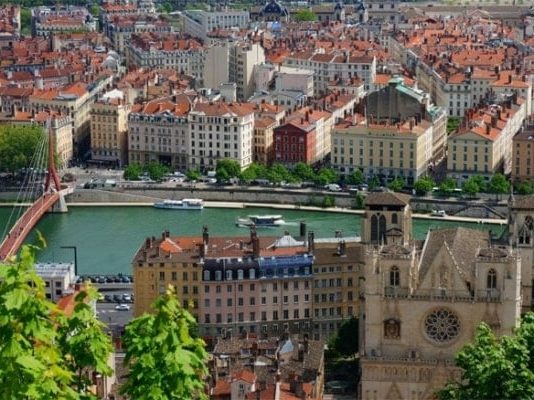 Chia sẻ kinh nghiệm khám phá thành phố Lyon cổ kính nước Pháp